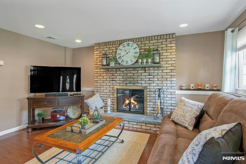 122 Royal Drive