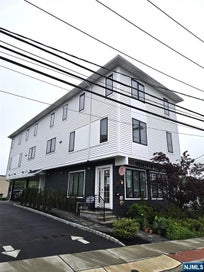 21 Summit Street Tenafly NJ 07670