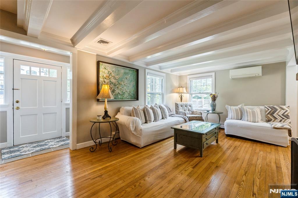 24 Chestnut Street