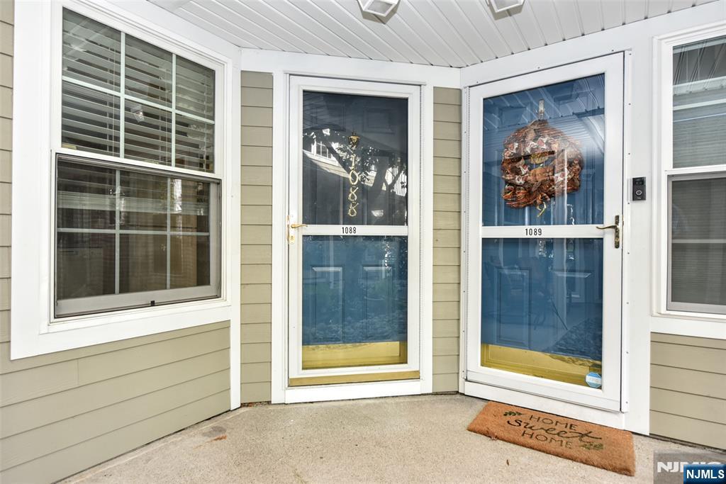 1088 Devon Court