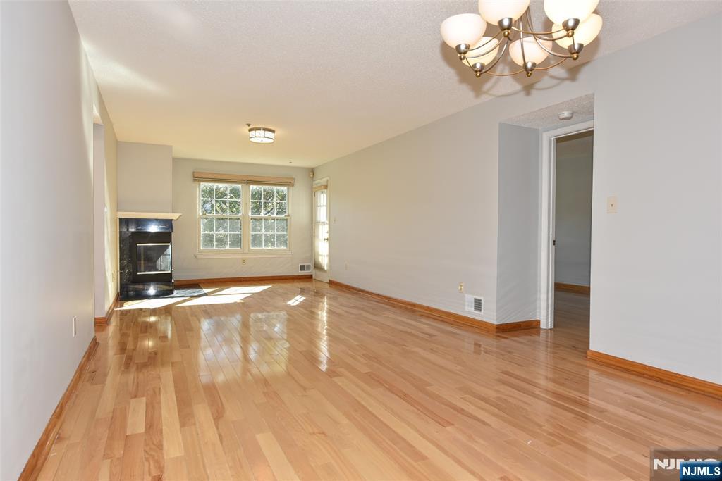 1088 Devon Court