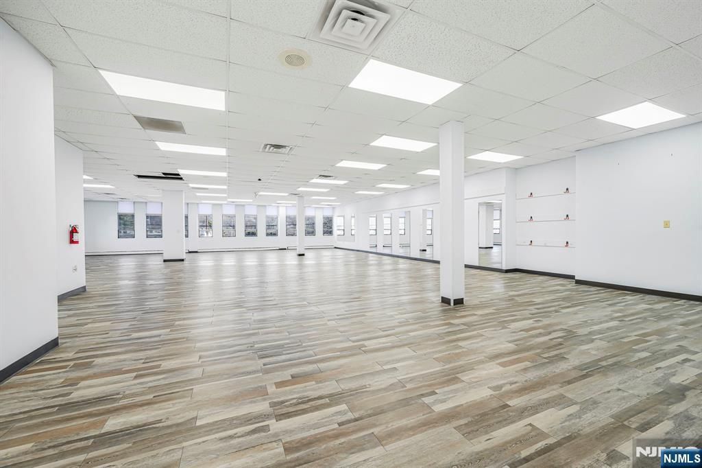 Photo of 1 Lethbridge Plaza #34, Mahwah, NJ 07430 (MLS # 26000978)