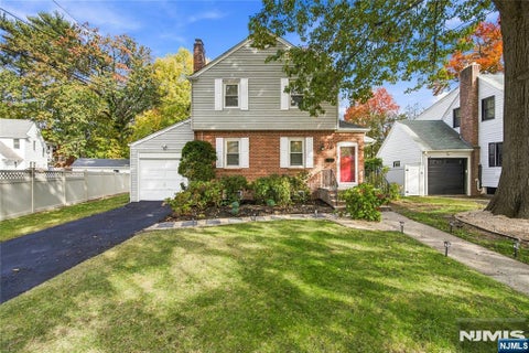 Photo of 699 Kent Avenue, Teaneck, NJ 07666 (MLS # 26041285)