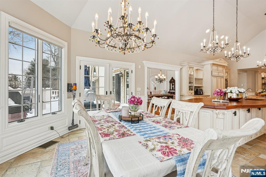 554 Hampton Hill Road