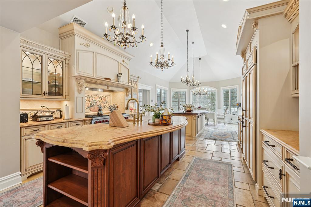 554 Hampton Hill Road