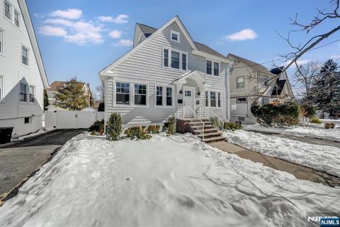 Photo of 336 Demarest Avenue, Oradell, NJ 07649 (MLS # 26002874)