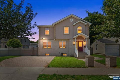 Photo of 13 Ogden Road, Belleville, NJ 07109 (MLS # 26018588)