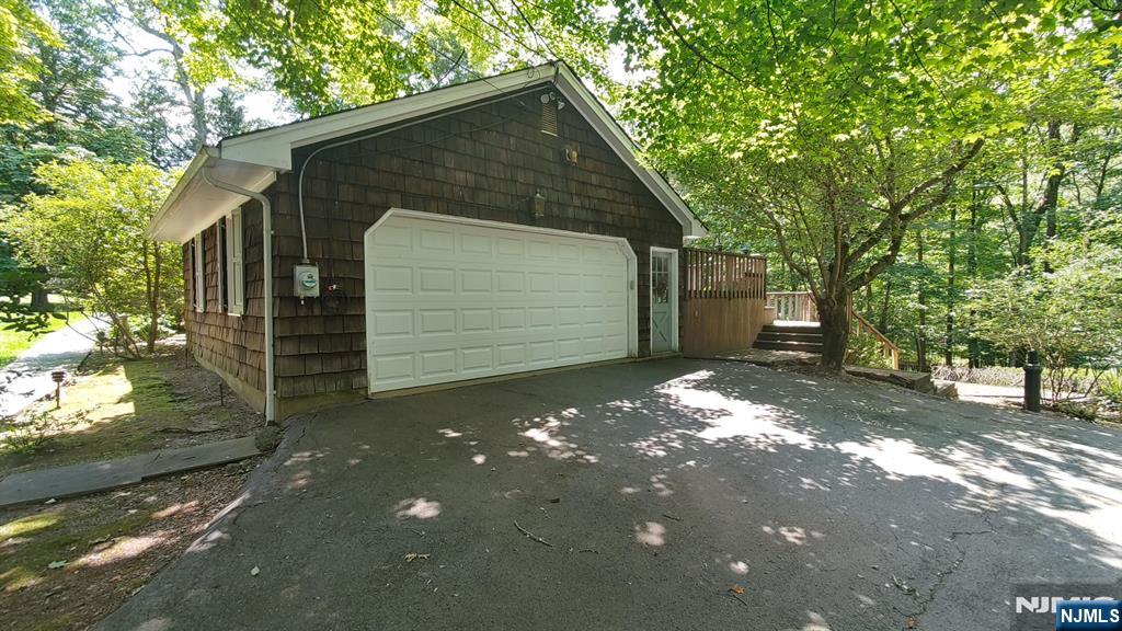 7 Anona Drive
