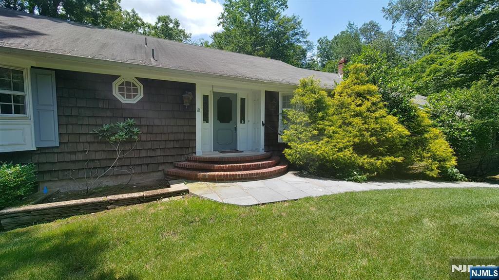 7 Anona Drive