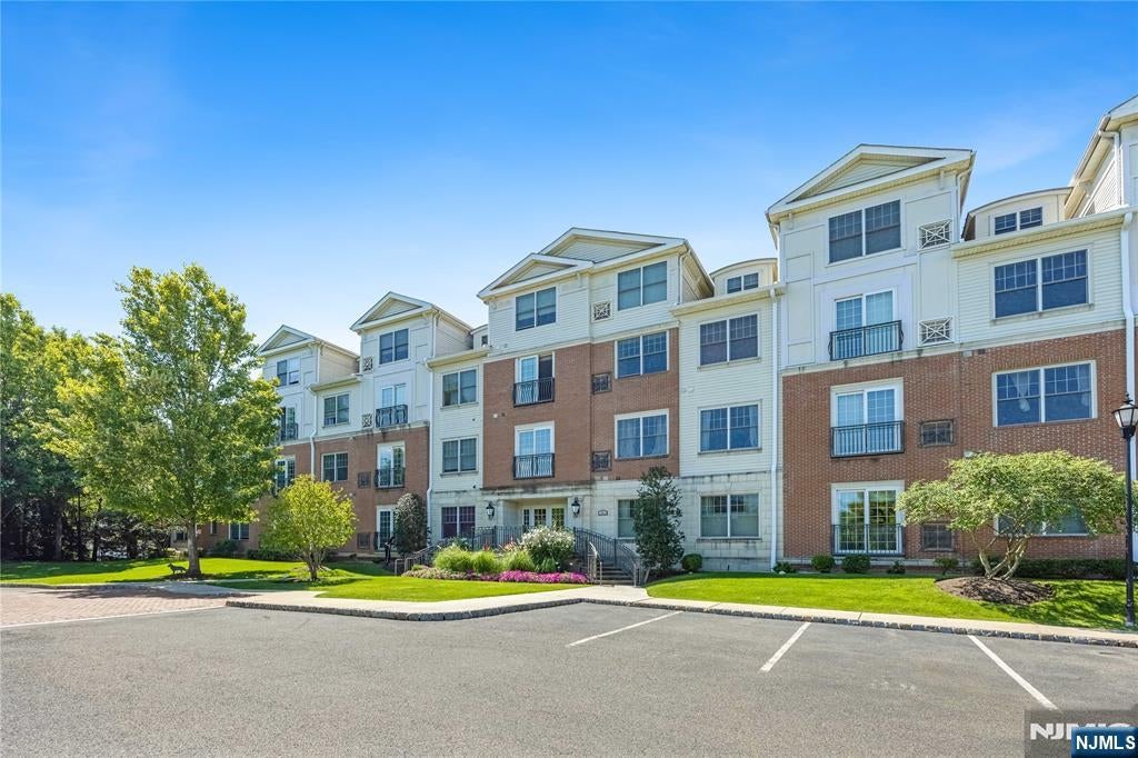 1310 The Plaza 1310