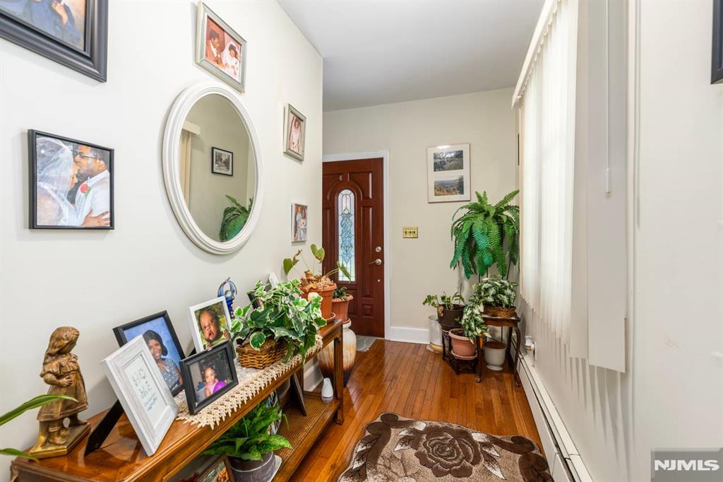 54 Bedford Avenue