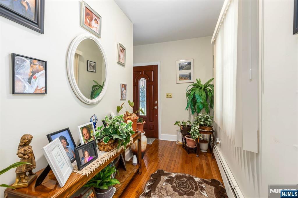 54 Bedford Avenue