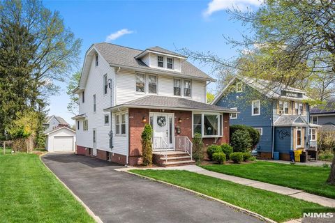 77 Oakdene Avenue Teaneck NJ 07666