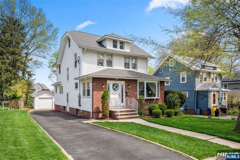 77 Oakdene Avenue Teaneck NJ 07666