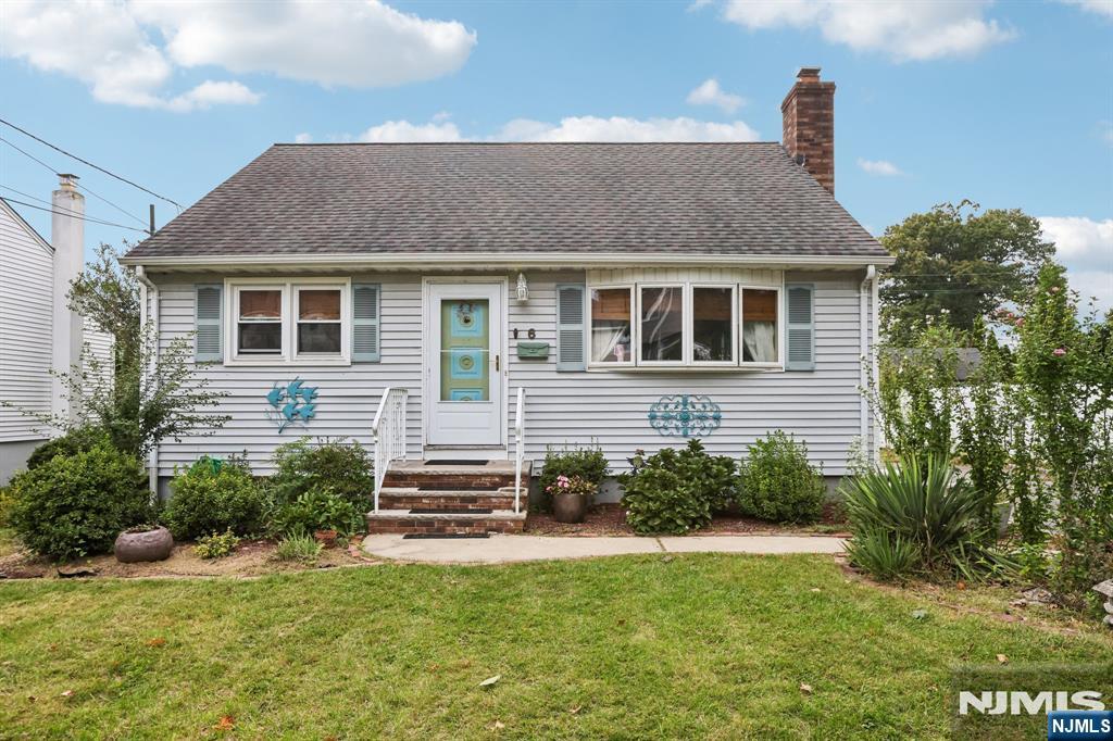 6 Summit Avenue