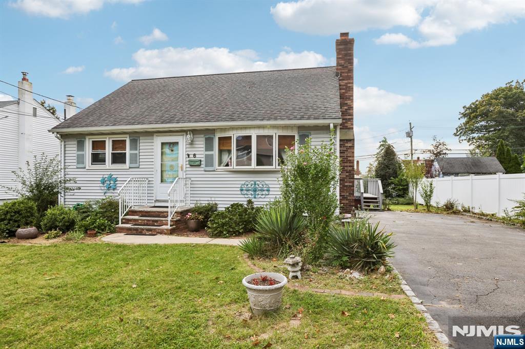6 Summit Avenue