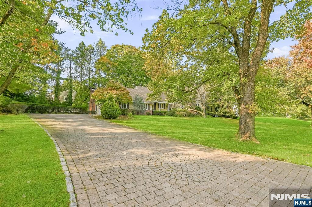 389 W Shore Drive