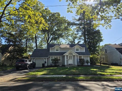Photo of 3414 Linwood Road, Fair Lawn, NJ 07410 (MLS # 25037804) Photo of 3414 Linwood Road, Fair Lawn, NJ 07410 (MLS # 25037804)