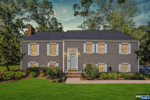 Photo of 3 Deer Run Circle, Chatham Township, NJ 07928 (MLS # 26034987)