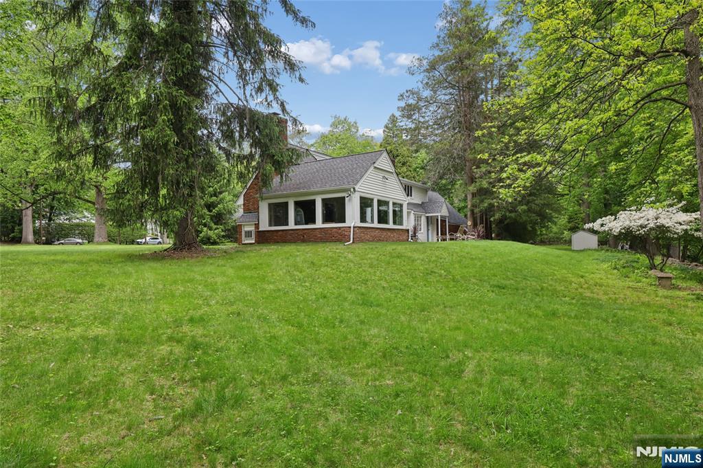25 Carnot Avenue