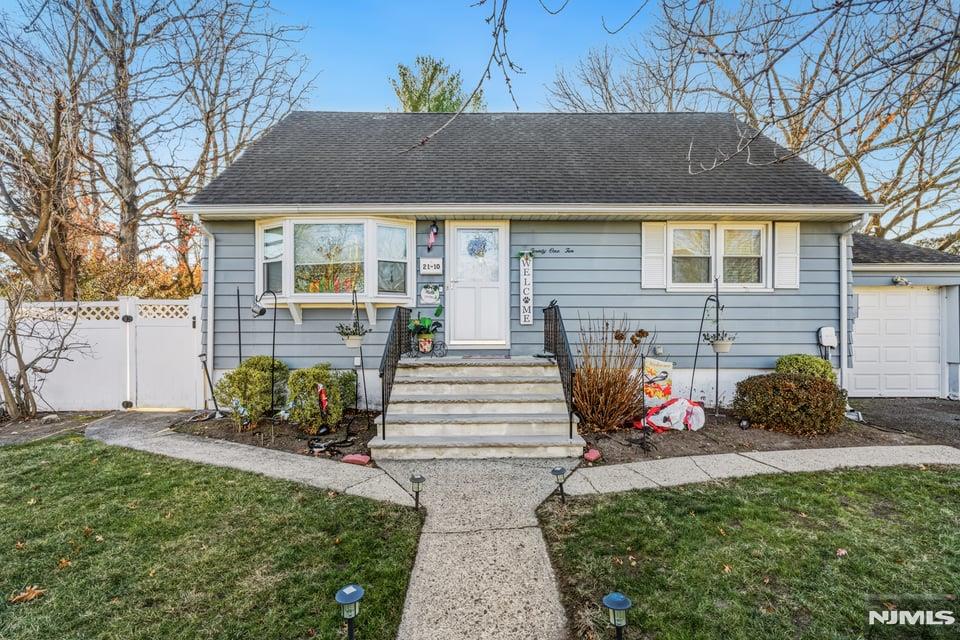 21-10 Carlisle Place