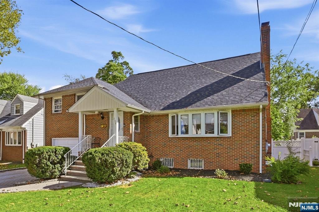 136 Van Buskirk