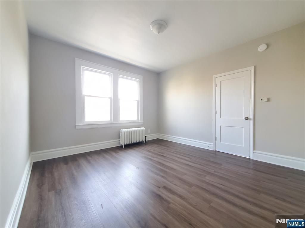 297 Chestnut Street 2R