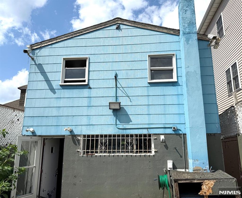 Photo of 1437 Gehr Place, North Bergen, NJ 07047 (MLS # 25022105)