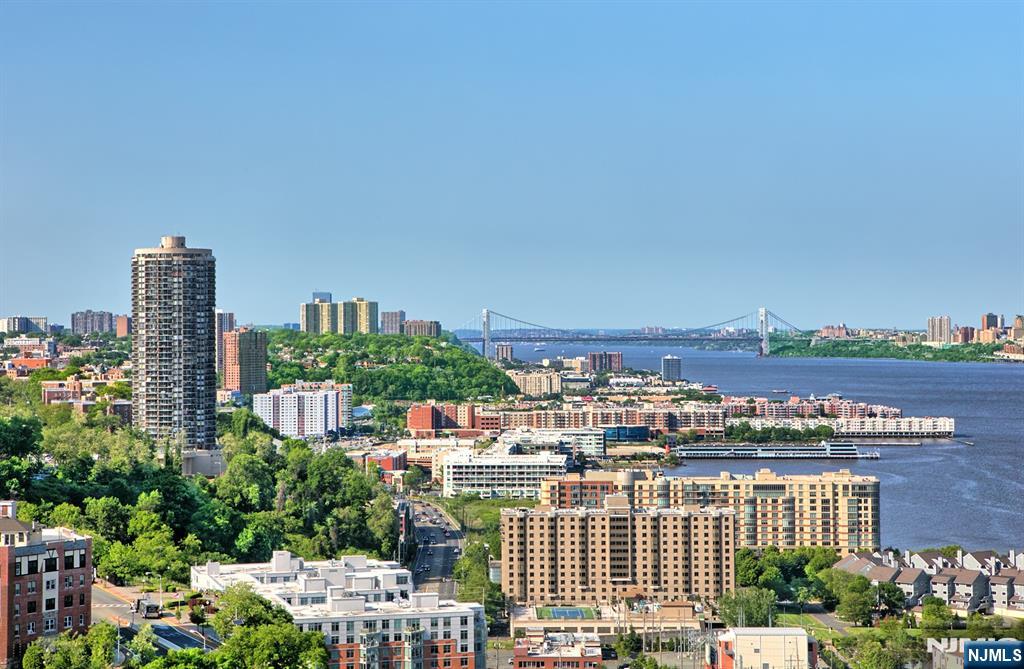 7004 Kennedy Boulevard 38A