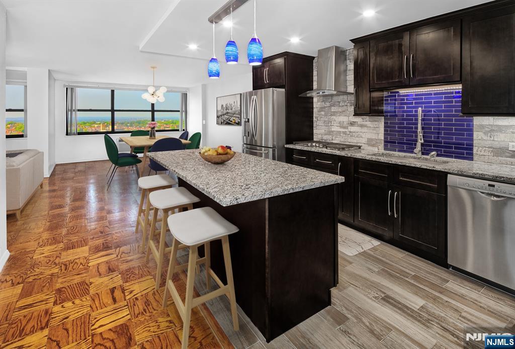 7004 Kennedy Boulevard 38A