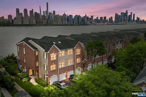 41 Lydia Drive 41 West New York NJ 07093