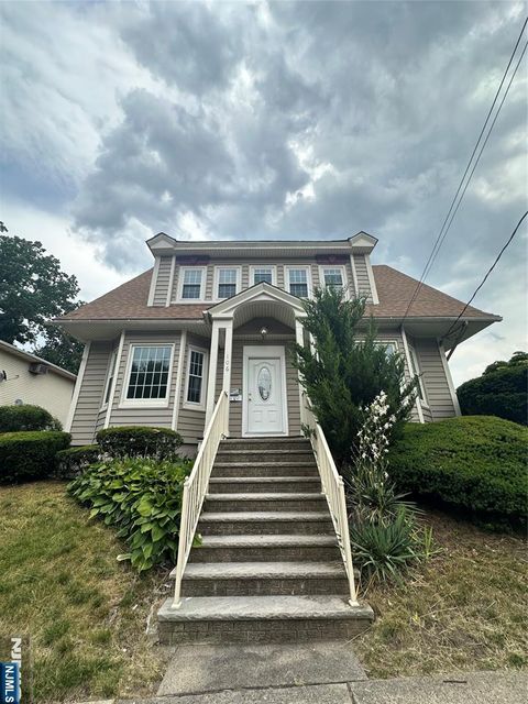 Photo of 106 Clarendon, Hackensack, NJ 07601 (MLS # 26006511)