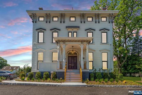 Photo of 49 Passaic Street, Rochelle Park, NJ 07662 (MLS # 26018126)