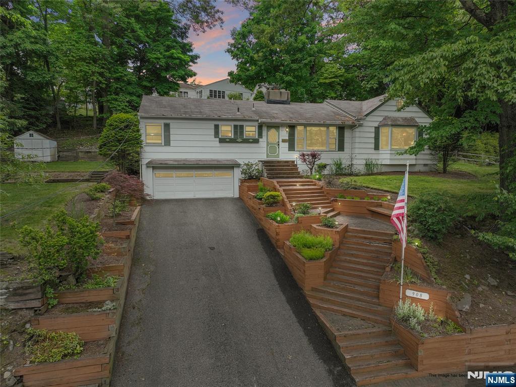 Photo of 908 N Monroe Street, Midland Park, NJ 07450 (MLS # 26019725)
