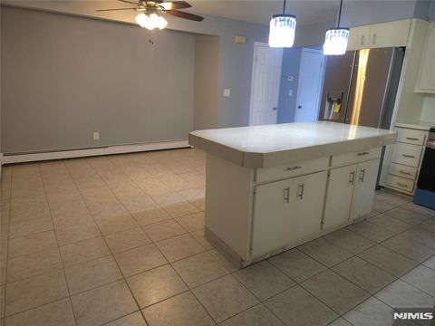 385 Westervelt Place Lodi NJ 07644