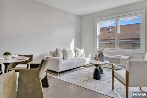 Photo of 491 Walker St #2G, Fairview, NJ 07022 (MLS # 25042650)