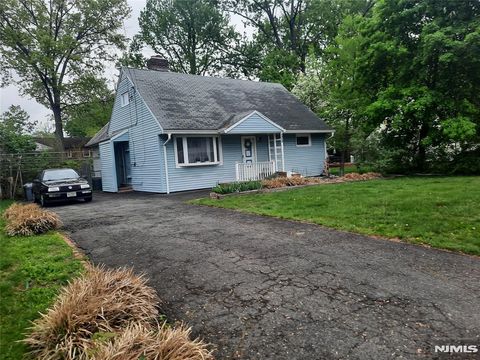 MLS: 25014293