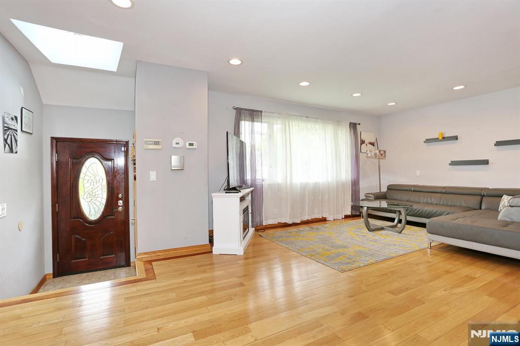 39-23 Pershing Street