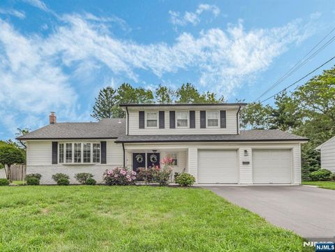 Photo of 202 Andover Drive, Wayne, NJ 07470 (MLS # 25041656)