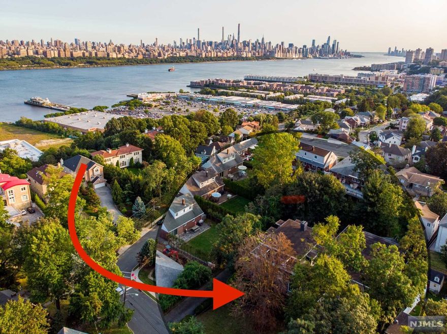 *Rare Find* atop the PALISADE's Cliff in the Best Location of town "East of Palisade Ave". Best location in town, quiet, peaceful, private and overseeing the Hudson River with NYC views sitting atop the Palisades. Large Oversized Lot at 103ft x 166ft with single family home currently in place. Working electric, gas, water and sewer. Prime location, Lots of space! Potential development site for single family homes or townhouses. Close to NYC Transportation, Restaurants, and ALL Major Highways. The property is already sub divided so each lot can be sold separately or can be sold jointly For a super estate style home. You can build either 1 estate style home or 2 large homes that each will have approx. 8,000 sf lots and New York City and Hudson River views with roof top decks. (building plans are available or design your own).