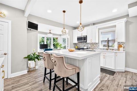Photo of 39 Overlook Avenue, West Orange, NJ 07052 (MLS # 26034110)