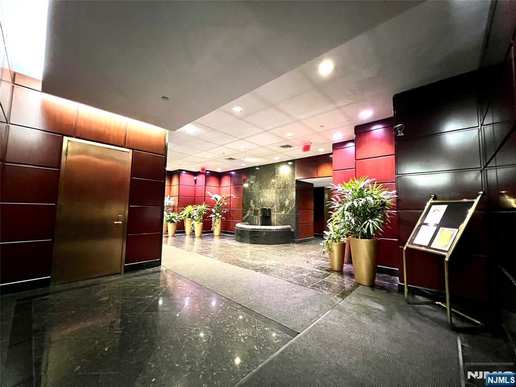 900 Palisade Avenue 3H