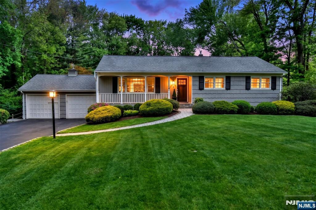 60 Dimmig Road