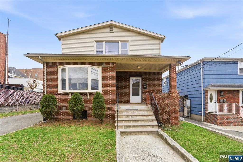 554 Kingsland Avenue