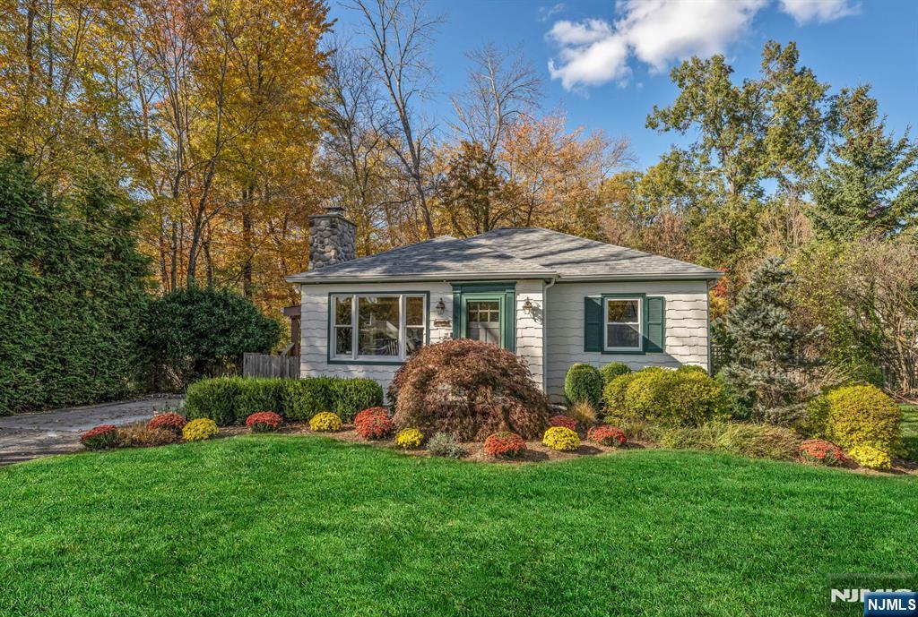 112 Lakeview Terrace