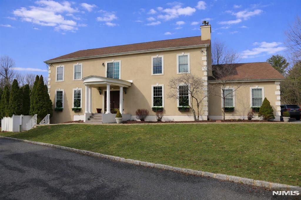 Photo of 16 Lenape Trail, Montclair, NJ 07043 (MLS # 26005801)