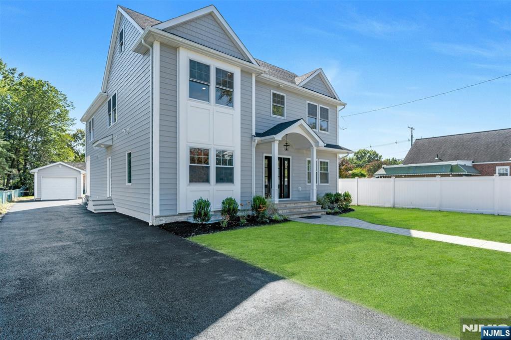 204 Woodland Road