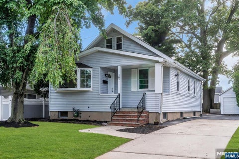 Photo of 209 Michigan Avenue, Kenilworth, NJ 07033 (MLS # 26035057)