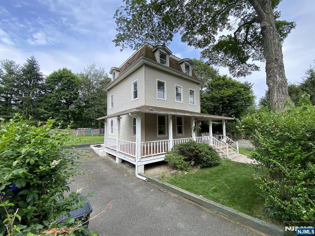 59 Forest Street