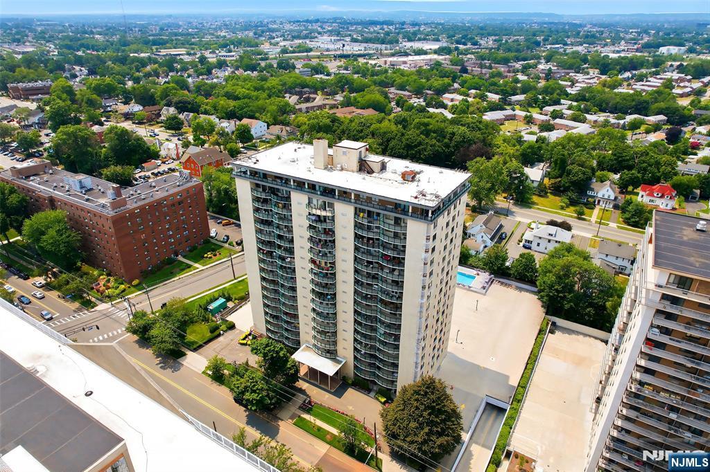 125 Prospect Avenue 8C